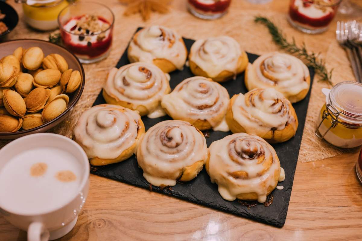 Cinnamon rolls