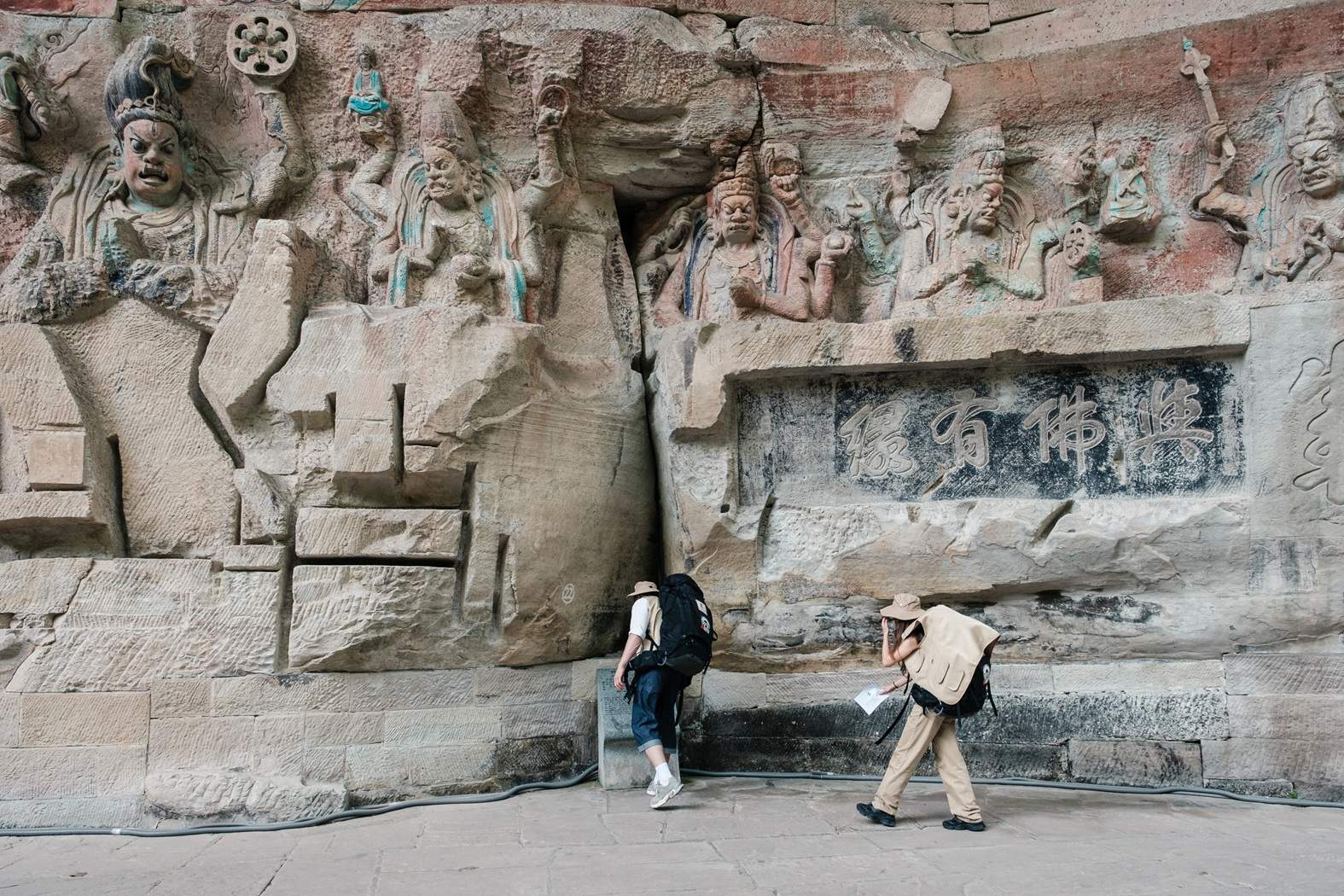 Cea de-a optsprezecea ediție Asia Express, lider detaşat de audiență. Diseară, de la 20.30, concurenții ajung la spectaculoasele sculpturi rupestre de la Dazu