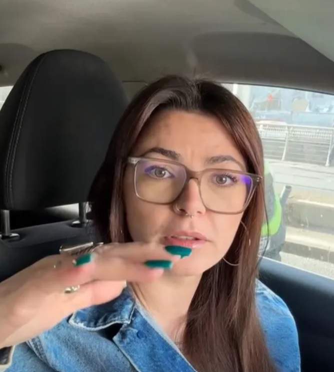 Aluziva, agresată în trafic de un șofer: „Puteam să fiu cu copiii în mașină.” Poliția îl caută pe bărbat