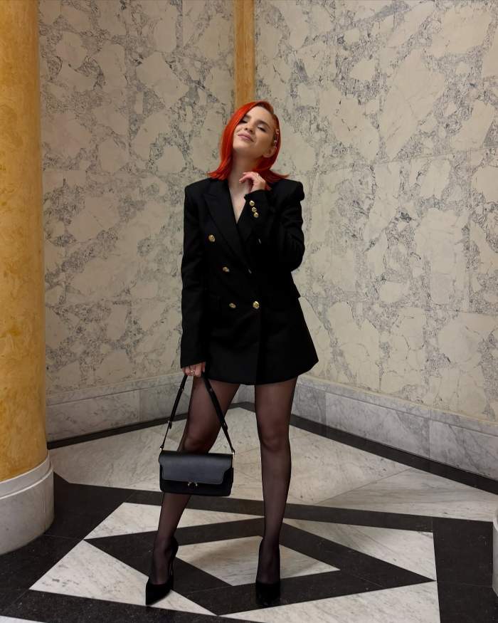 Cristina Ciobanasu imbracata elegant