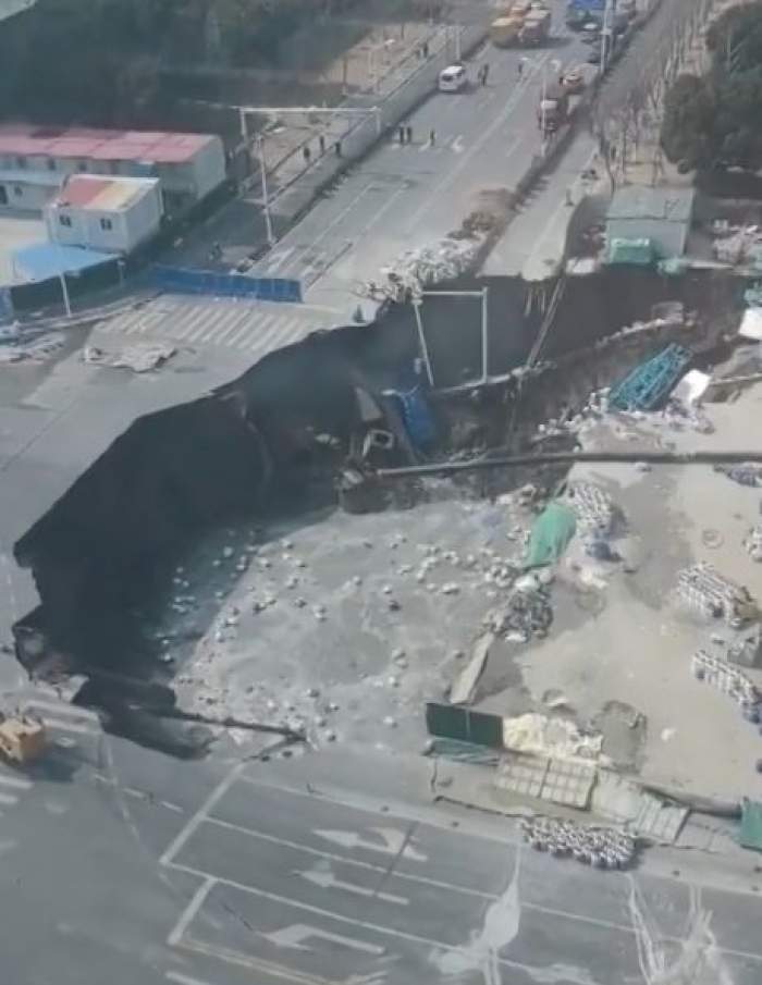 Groapa formată, văzută de sus