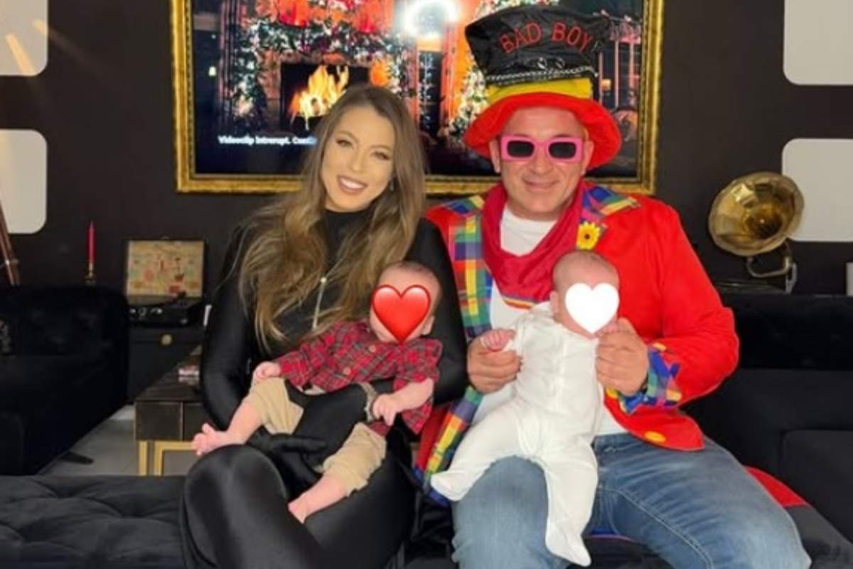 Roxana Nemeș și Călin Hagima și-au botezat gemenii. Nași le-au fost Corina și Mihnea Năstase. Imagini de la eveniment