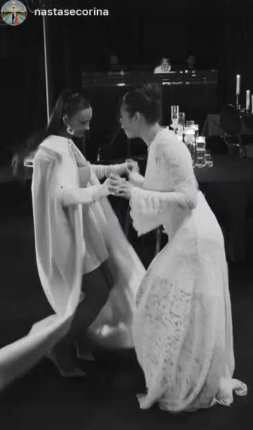 Roxana Nemeș și Călin Hagima și-au botezat gemenii. Nași le-au fost Corina și Mihnea Năstase. Imagini de la eveniment