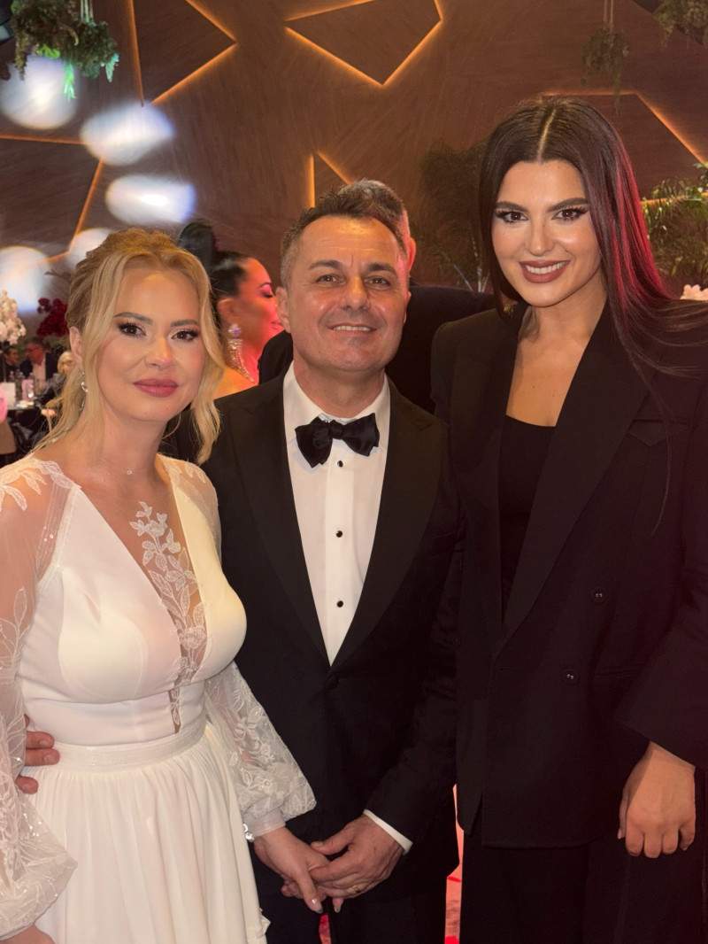 Ioana State, alături de miri