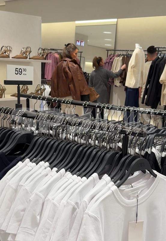 bianca dragusanu la mall