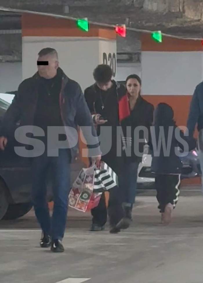 andra maruta si fiul ei si soferul