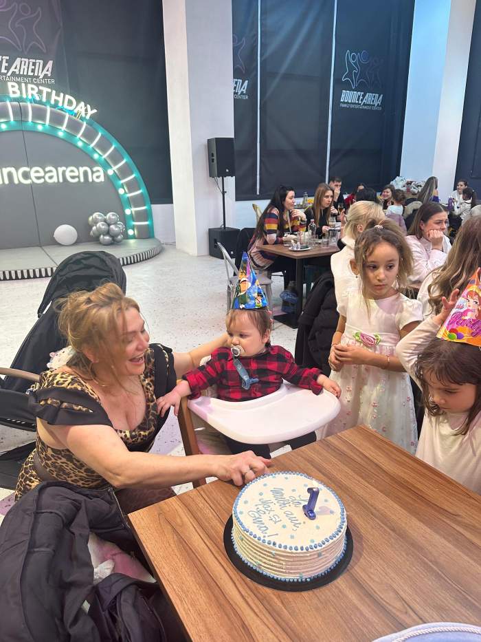 Petrecerea de mot a fiului Cristinei Cioran