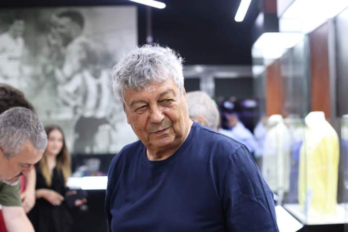 Mircea Lucescu, zâmbind