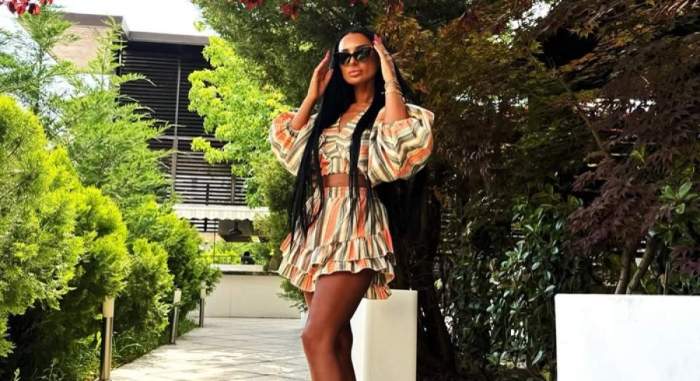 Dana Badea, în rochie