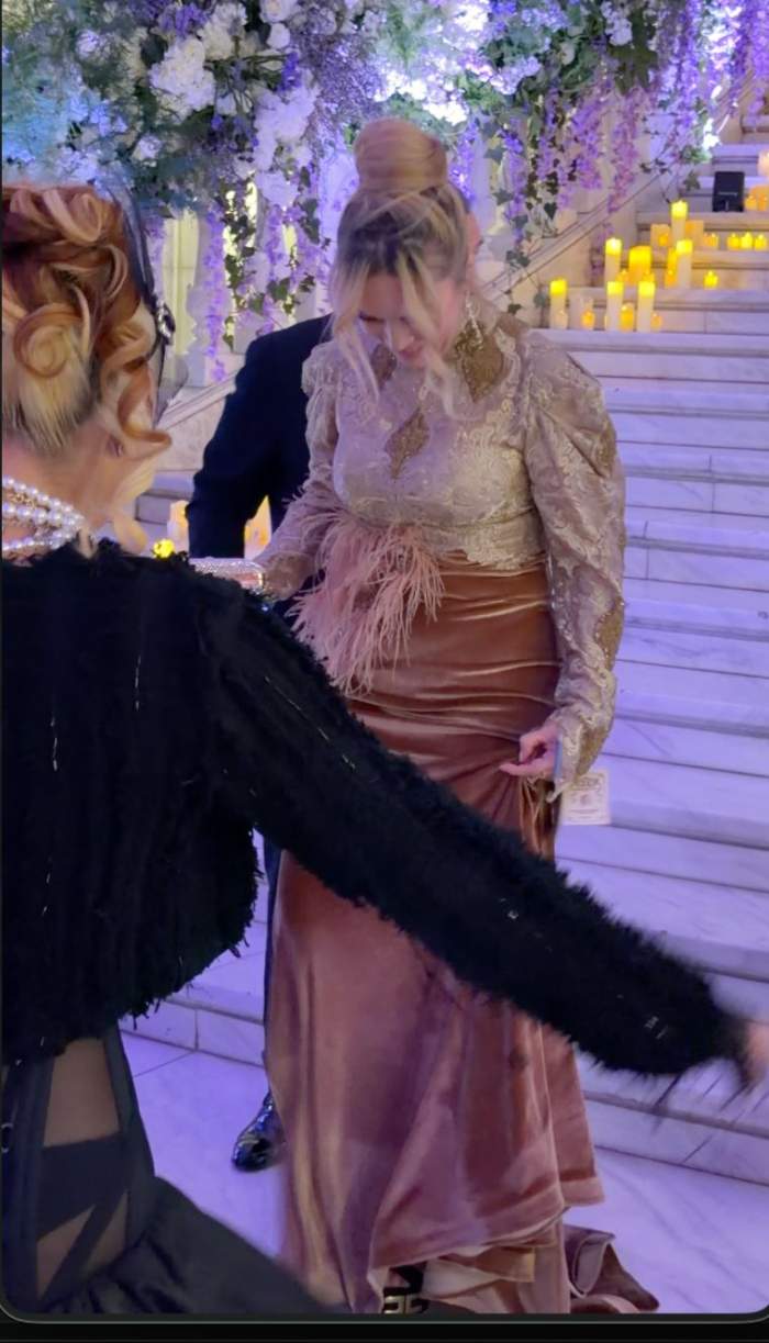 Cum s-au îmbrăcat vedetele la balul mascat al momentului. Ținute de excepție, ca la curțile regale