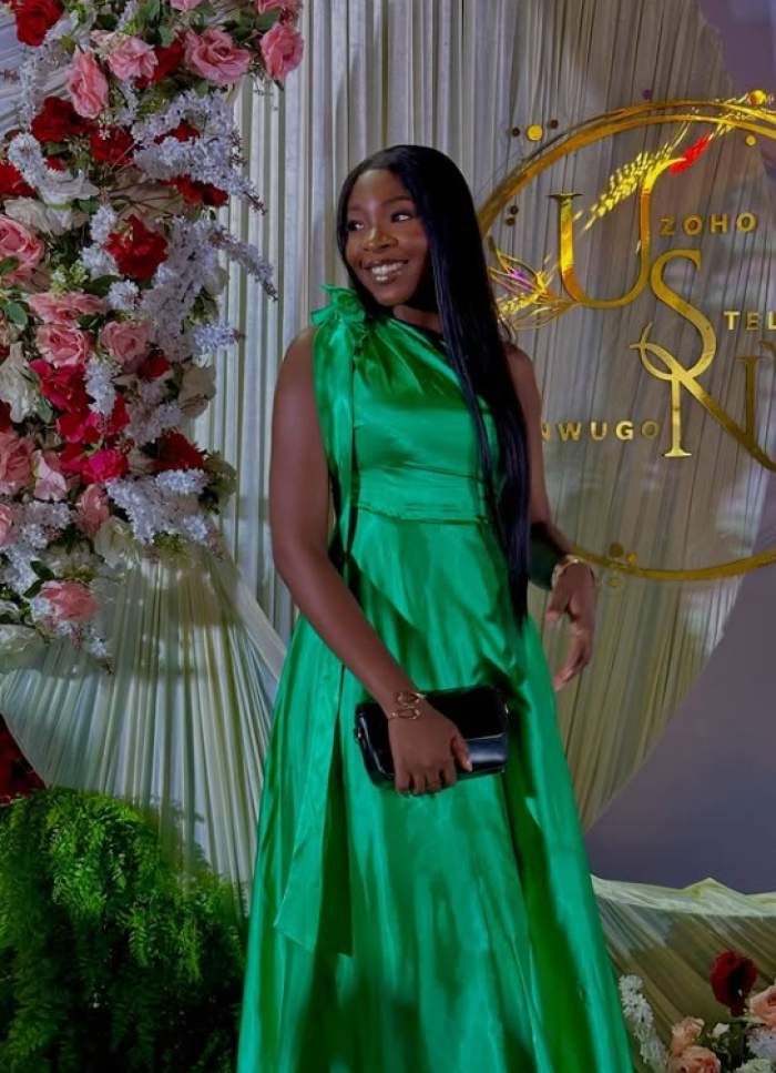 O artistă a murit după ce a fost mușcată de un șarpe. Urma să susțină primul concert din 2026