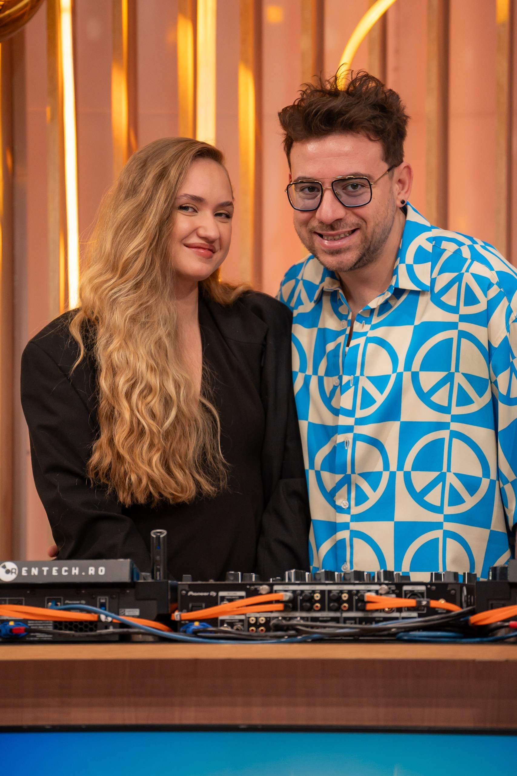 Telespectatorii, invitați speciali ai super ediției aniversare de majorat Super Neatza cu Răzvan şi Dani. Emisiunea, lider detaşat de audiență!