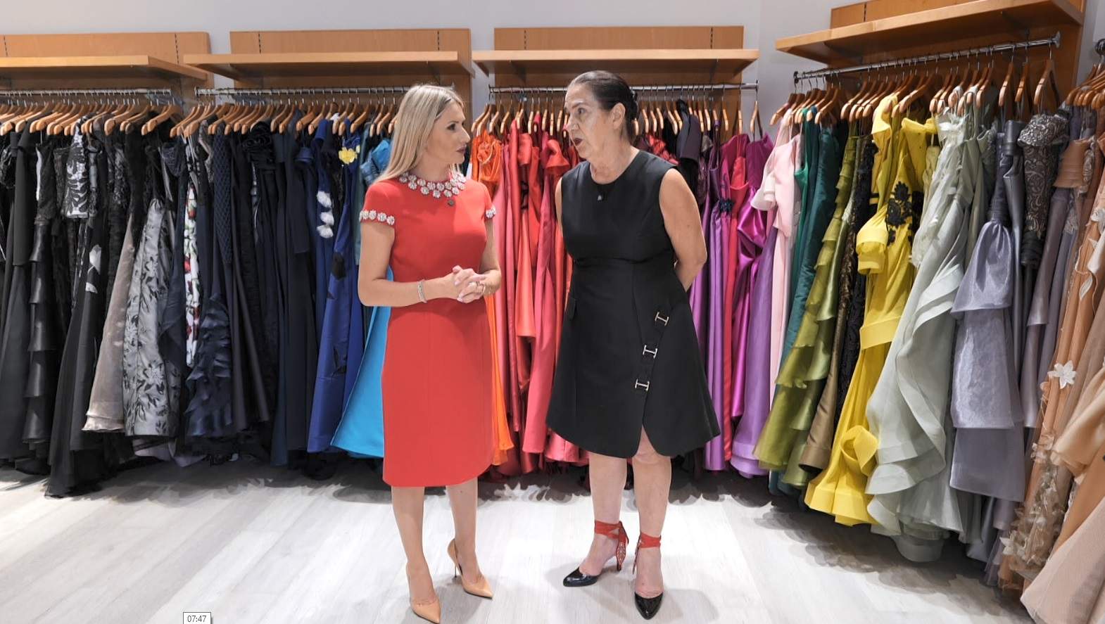 Carmen Popa, creatoarea de modă care a cucerit starurile de la  Hollywood! Lecţie de stil, sâmbătă, la „Visul românesc-Succes american”