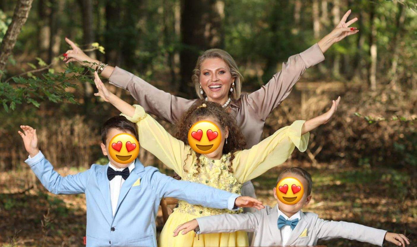 Mirela Vaida, alături de copiii ei