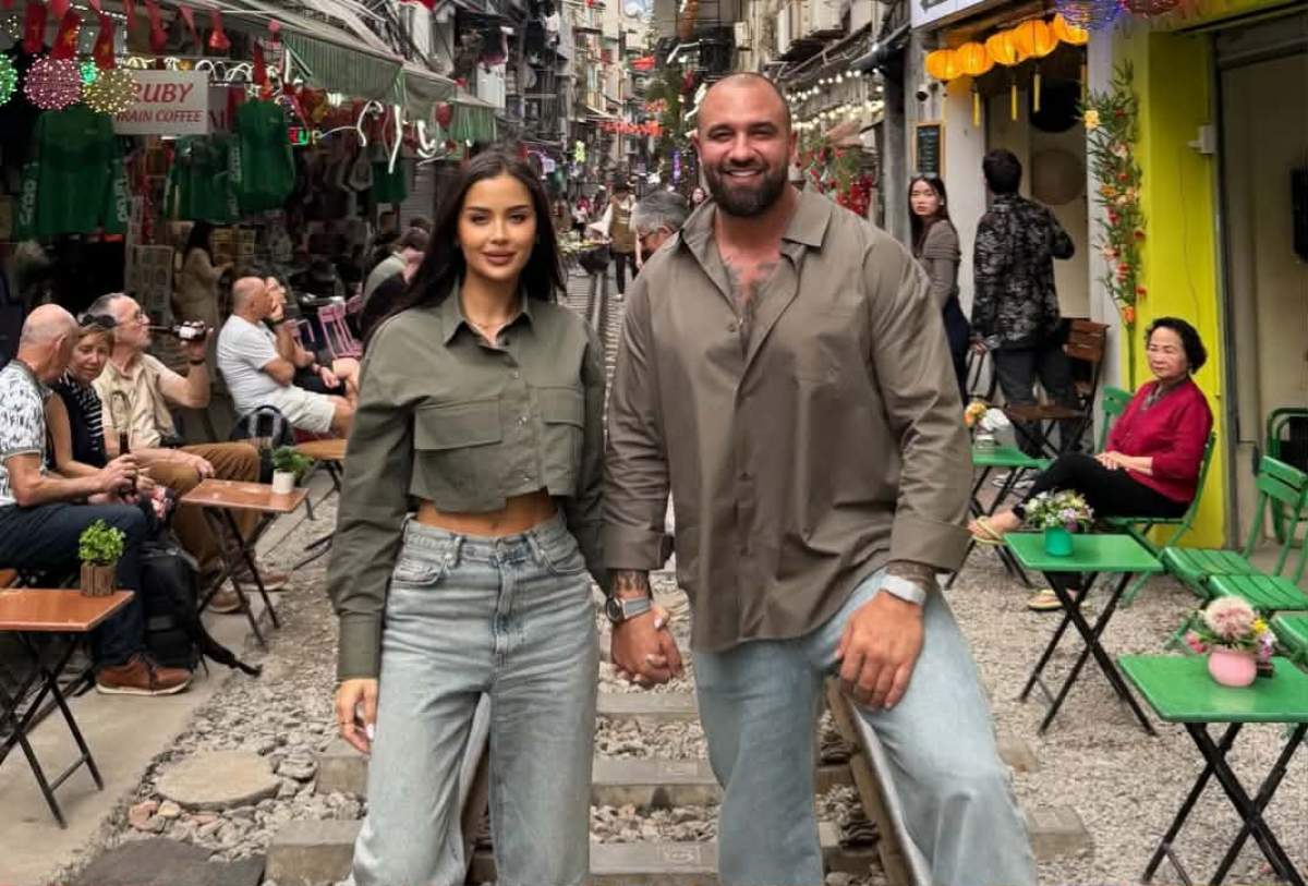 Alex Bodi și iubita lui, Anca