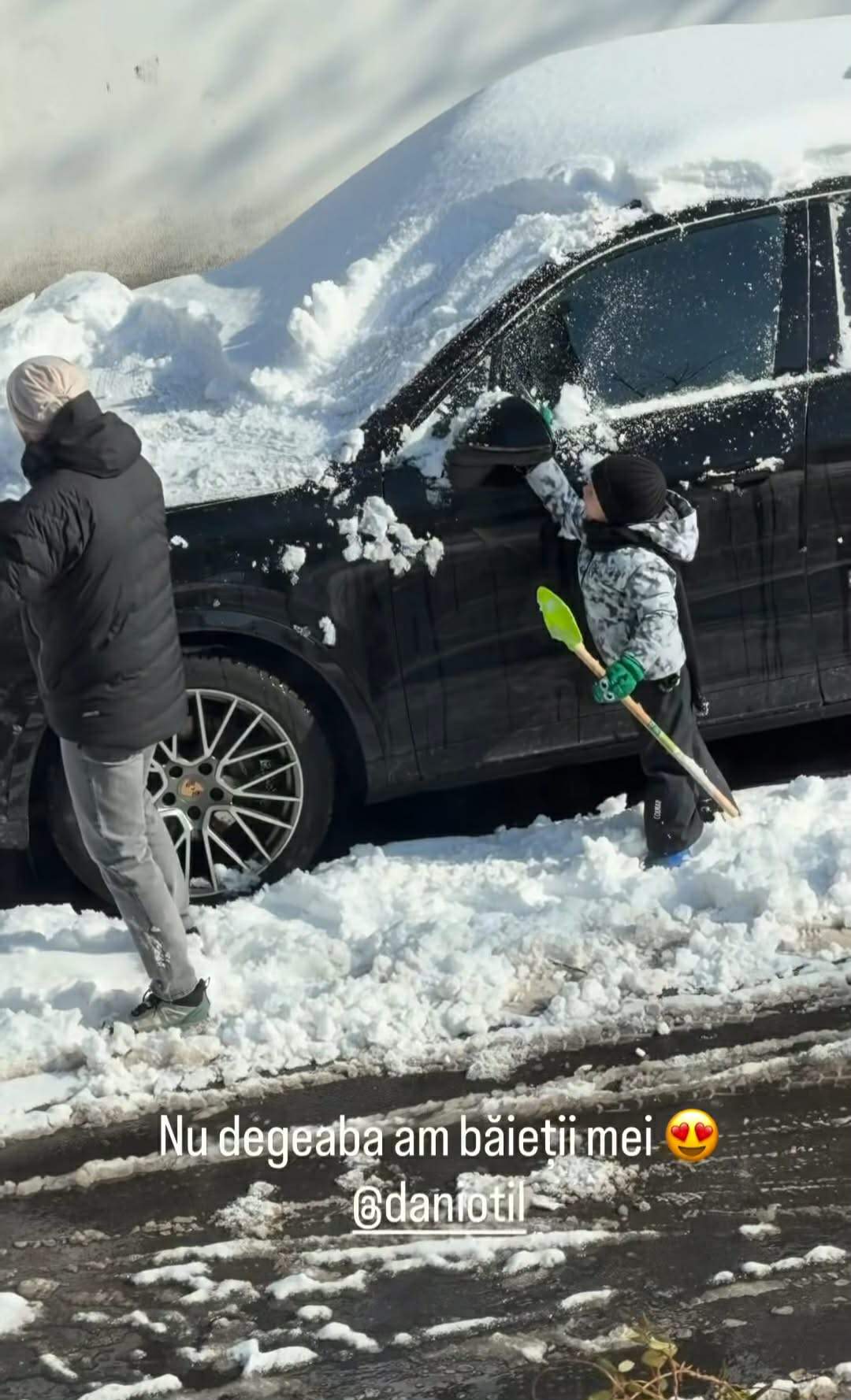 Gabriela Prisăcariu, imagine emoționantă cu Dani Oțil și fiul lor, Tiago! I-a filmat în ipostaze rare! | VIDEO