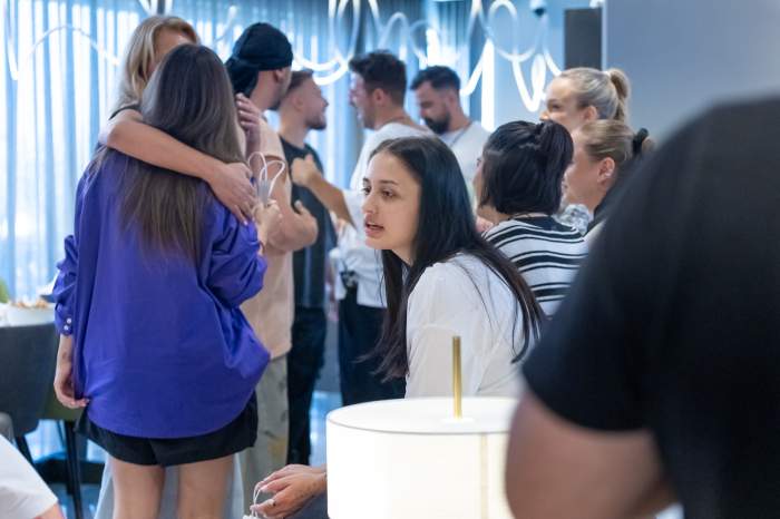 În această seară, la Power Couple, revin în vilă cuplurile eliminate pe parcursul competiției cu surprize pentru cei rămași în show!