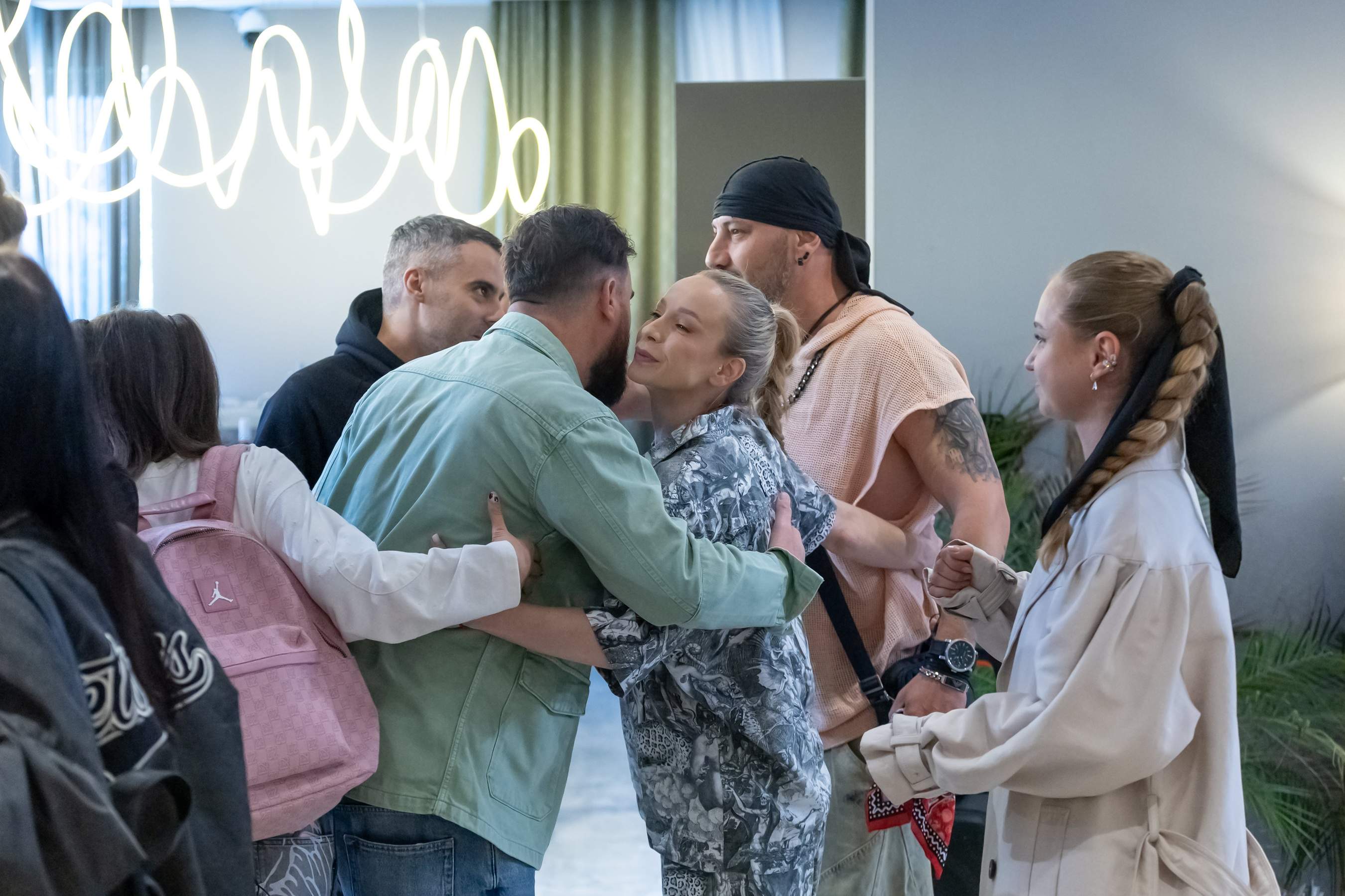 În această seară, la Power Couple, revin în vilă cuplurile eliminate pe parcursul competiției cu surprize pentru cei rămași în show!