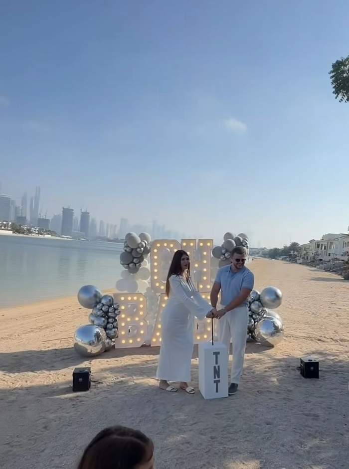 Imagini de la gender revealul unde au fost prezenți și Georgiana Lobonț și Rareș Ciciovan