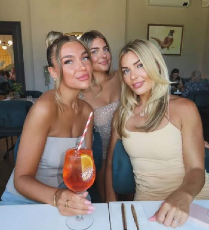 A murit fiica unei influencerițe celebre. Tânăra avea 23 de ani: "Copilaşul meu drag, de ce"