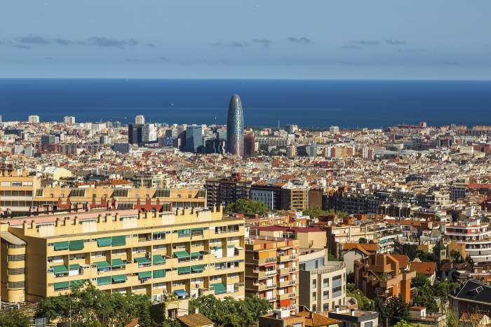 Ai de gând să vizitezi Barcelona? Ce trebuie să știi înainte să îți rezervi vacanța în acest oraș