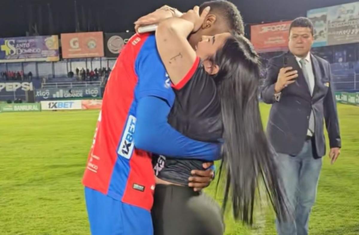 Derrikson Quiros și fosta iubită