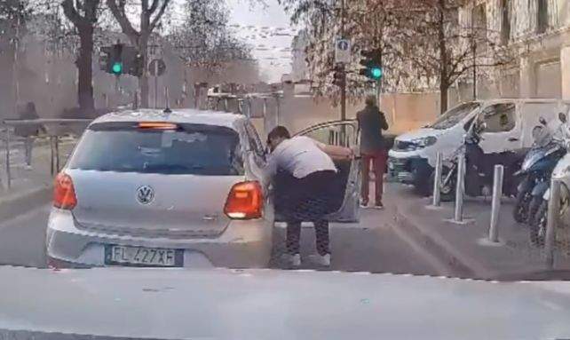 Tramvaiul s-a izbit puternic de o clădire, în Italia