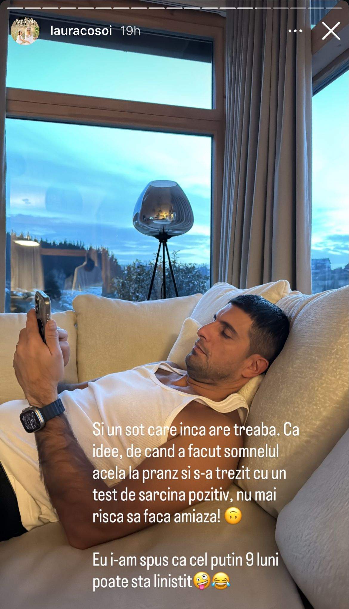 Soțul Laurei Cosoi, în casă