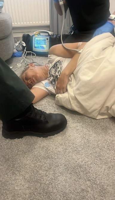 O femeie, la un pas de moarte după ce și-a injectat medicament contrafăcut pentru slăbit. Îl cumpărase de pe Facebook