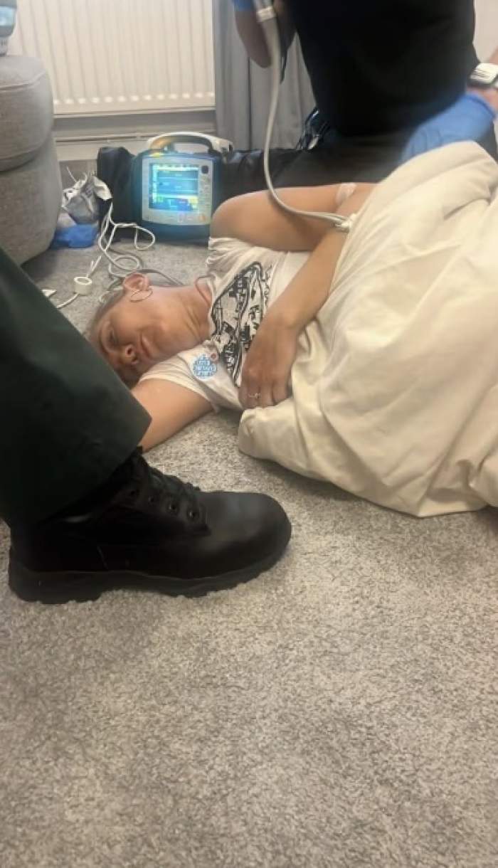 O femeie, la un pas de moarte după ce și-a injectat medicament contrafăcut pentru slăbit. Îl cumpărase de pe Facebook