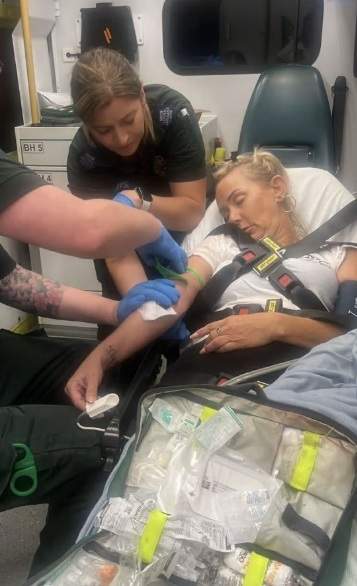 O femeie, la un pas de moarte după ce și-a injectat medicament contrafăcut pentru slăbit. Îl cumpărase de pe Facebook