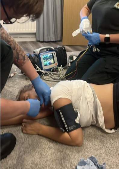 O femeie, la un pas de moarte după ce și-a injectat medicament contrafăcut pentru slăbit. Îl cumpărase de pe Facebook