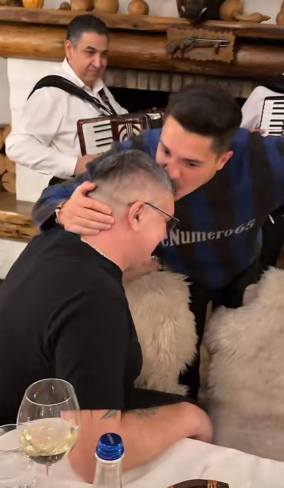 BDLP și tatăl său, apropiați