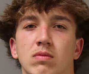 Un băiat de 17 ani i-a dat foc prietenului său! Momentul a fost filmat. Băiatul a fost reținut de oamenii legii