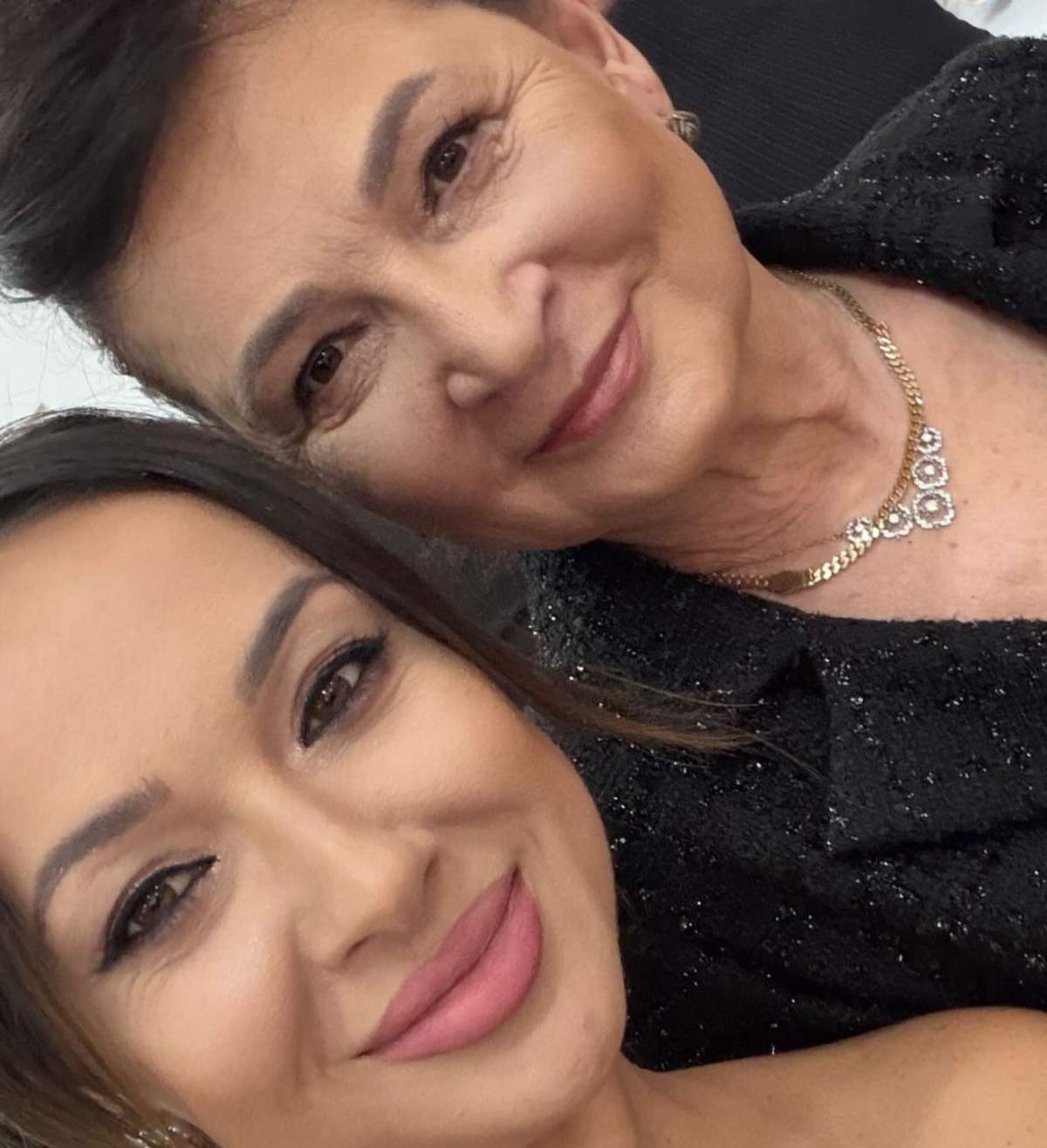 Vlăduța Lupău, alături de mama ei