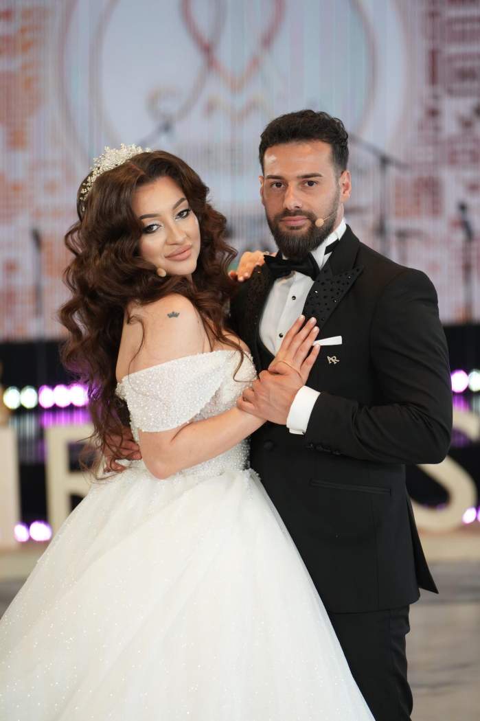 Roberta și Andi, finaliștii sezonului 11, au divorțat oficial? Mesajul clar transmis de fostul concurent