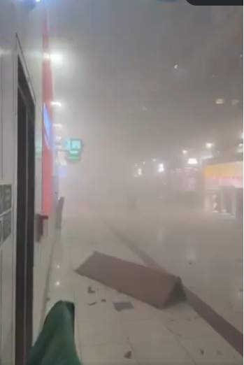 Aeroportul din Dubai a fost lovit de o dronă iraniană! Toate zborurile sunt suspendate