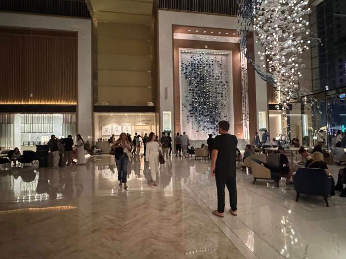 Haos într-un hotel din Dubai