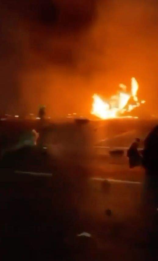 Foc în portul Jebel Ali