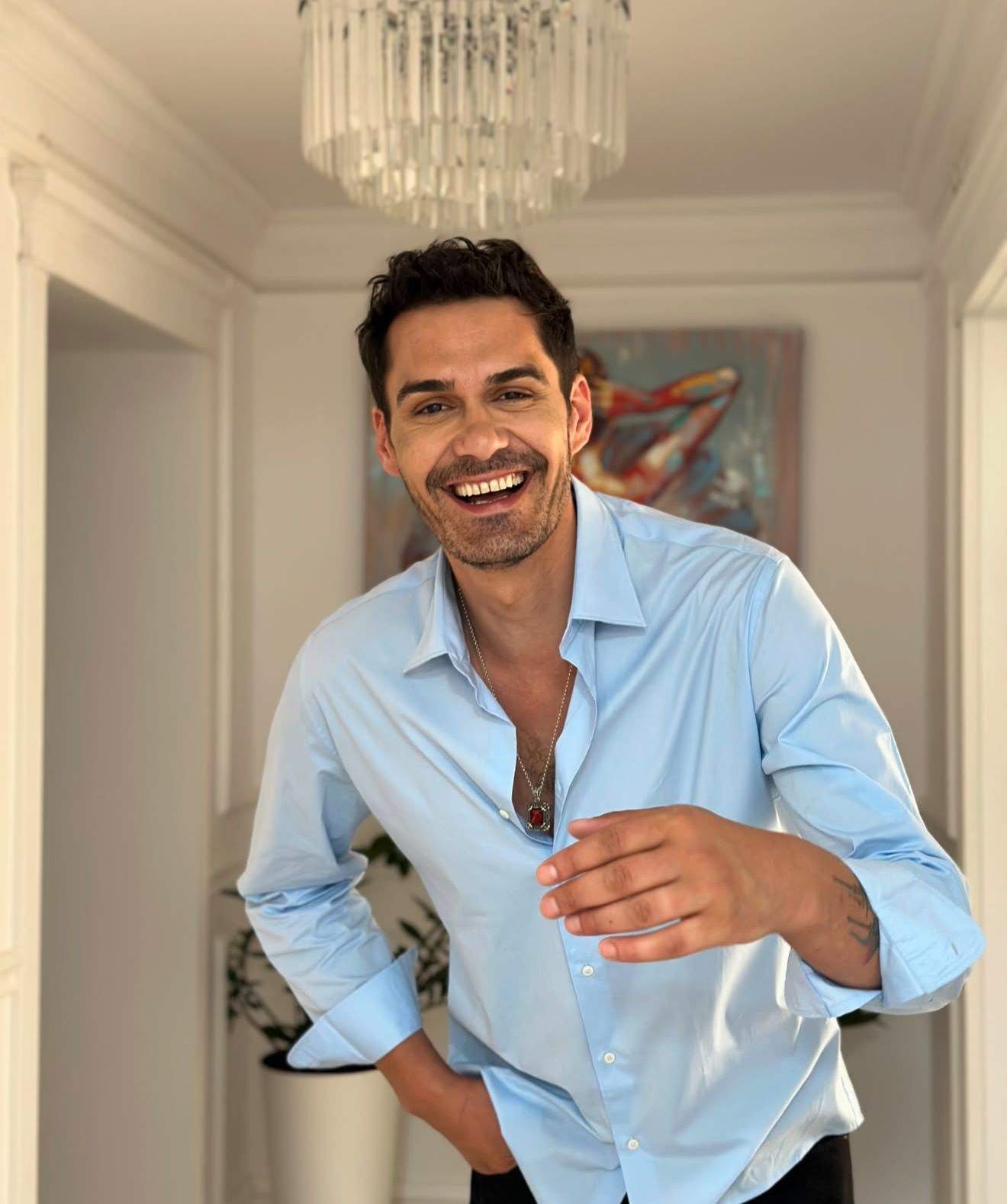 George Burcea, la cămașă