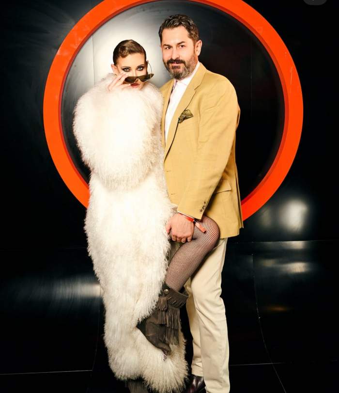 Iulia Albu și iubitul ei, îmbrăcați elegant