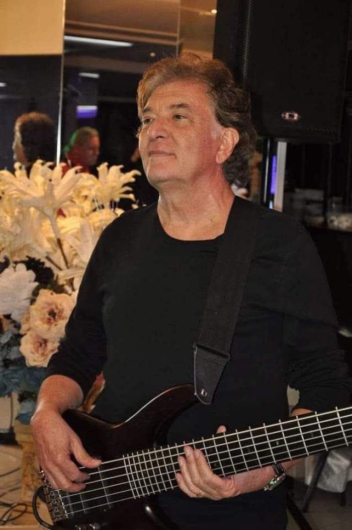 A murit basistul trupei Holograf! Doliu în muzica din România