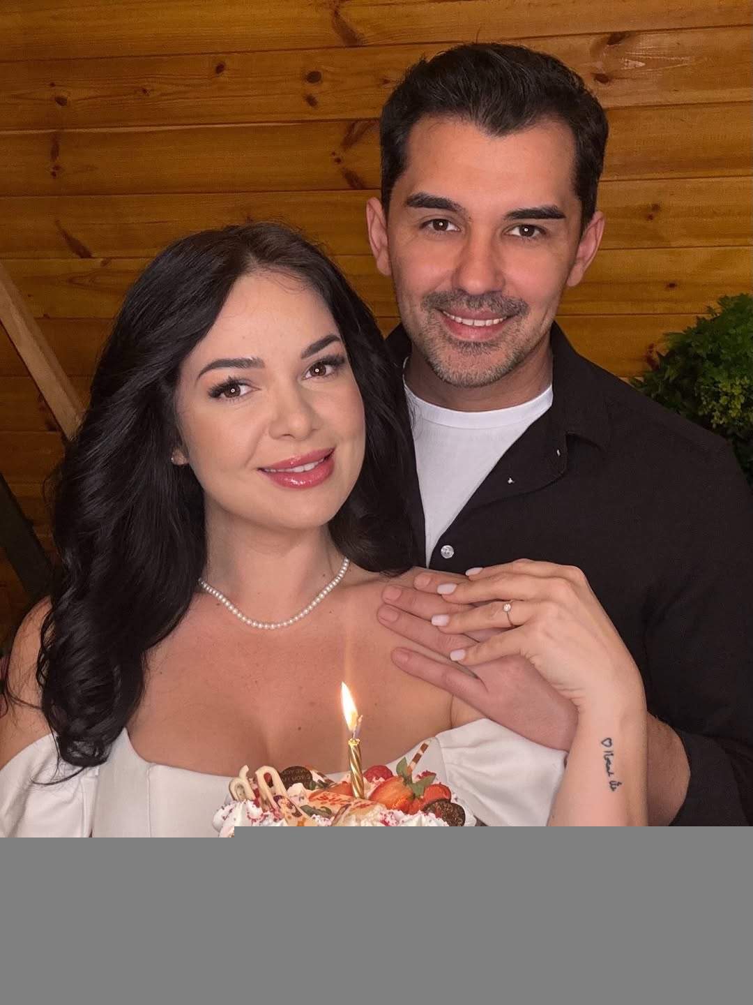 Deea Maxer si Constantin, logodnicul ei