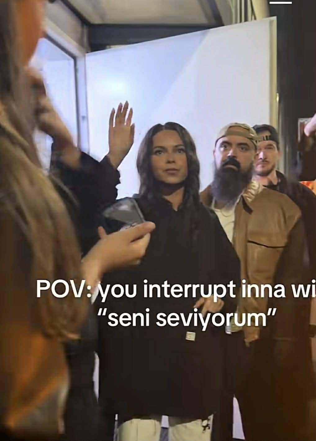 Ce face Inna după fiecare concert. Tehnica prin care artista își mulțumește toți fanii
