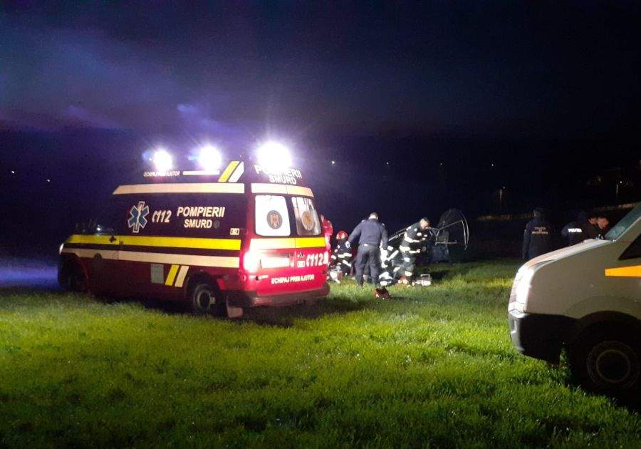 Ea e tânăra moartă după ce s-a prăbuşit cu parapanta în Bihor. Avea 20 de ani. Pilotul a decedat și el