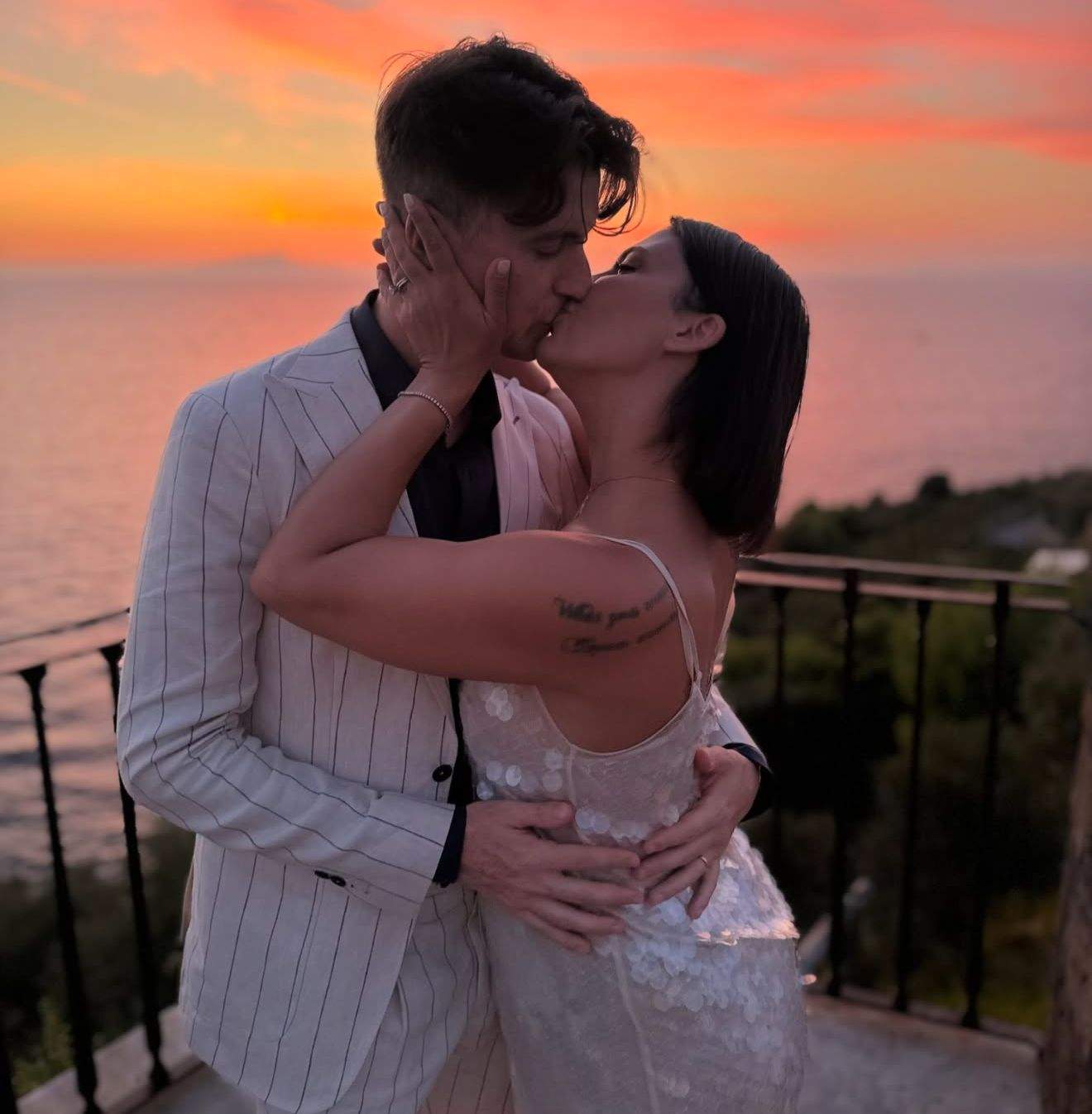 Andreea Popescu, alături de soțul ei în Italia