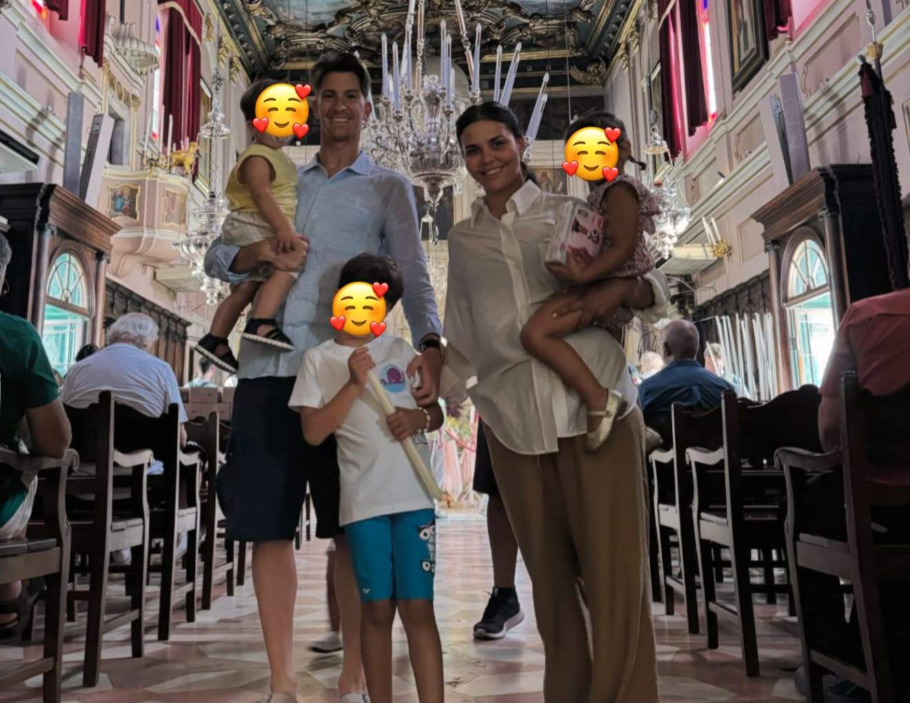 Familia Andreei Popescu, în vacanță