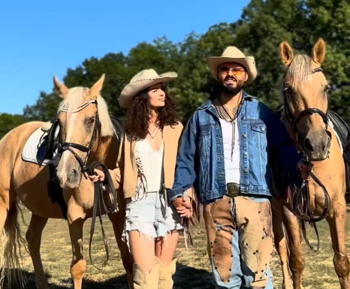 Jador și Oana Ciocan, îmbrăcați în cowboy