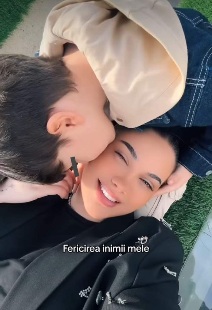 Betty Salam și fiul ei