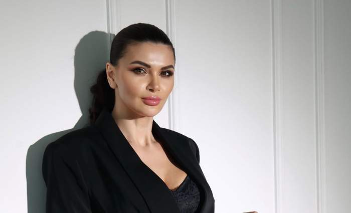 Ramona Gabor, îmbrăcată elegant